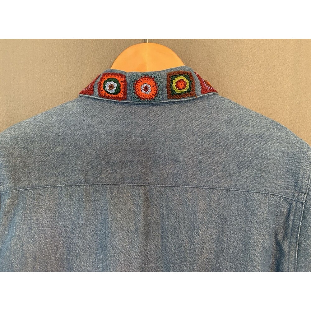 Vtg Koret Crochet Granny Square Blue Denim Button Up Shirt Size PS Boho Cottage - Picture 8 of 15